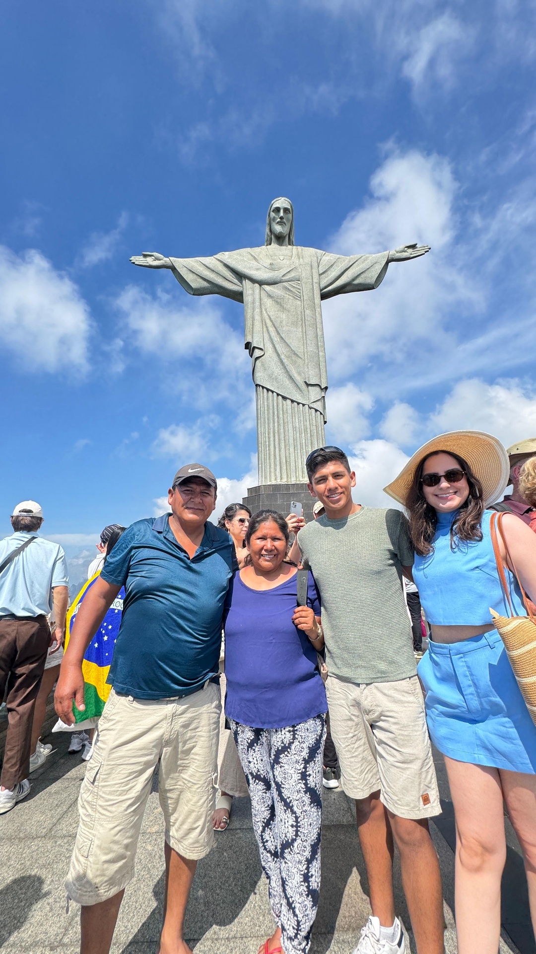 Família viajando — Cristo Redentor, Rio de Janeiro